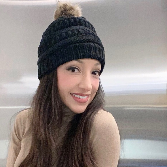 ❤️Pom beanie black - Picture 5 of 7